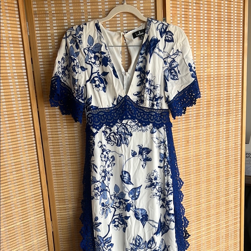 Lulu's Blue and White Flutter Sleeve Sundress